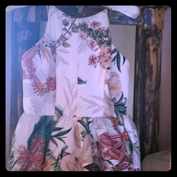 cameo Dresses & Skirts - SALE👒Anthropologie sundress by Cameo